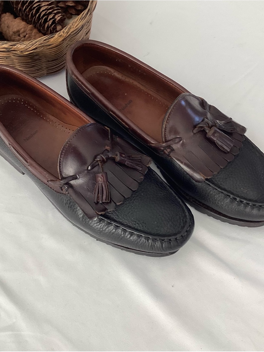 Allen Edmonds Nashua Mens 12 D Black Brown Leather Kiltie Tassel Loafers 4220